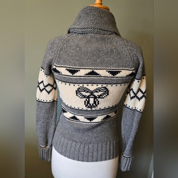 Aritzia TNA 100% Wool Cowichan Style Sweater - Picture 7 of 7